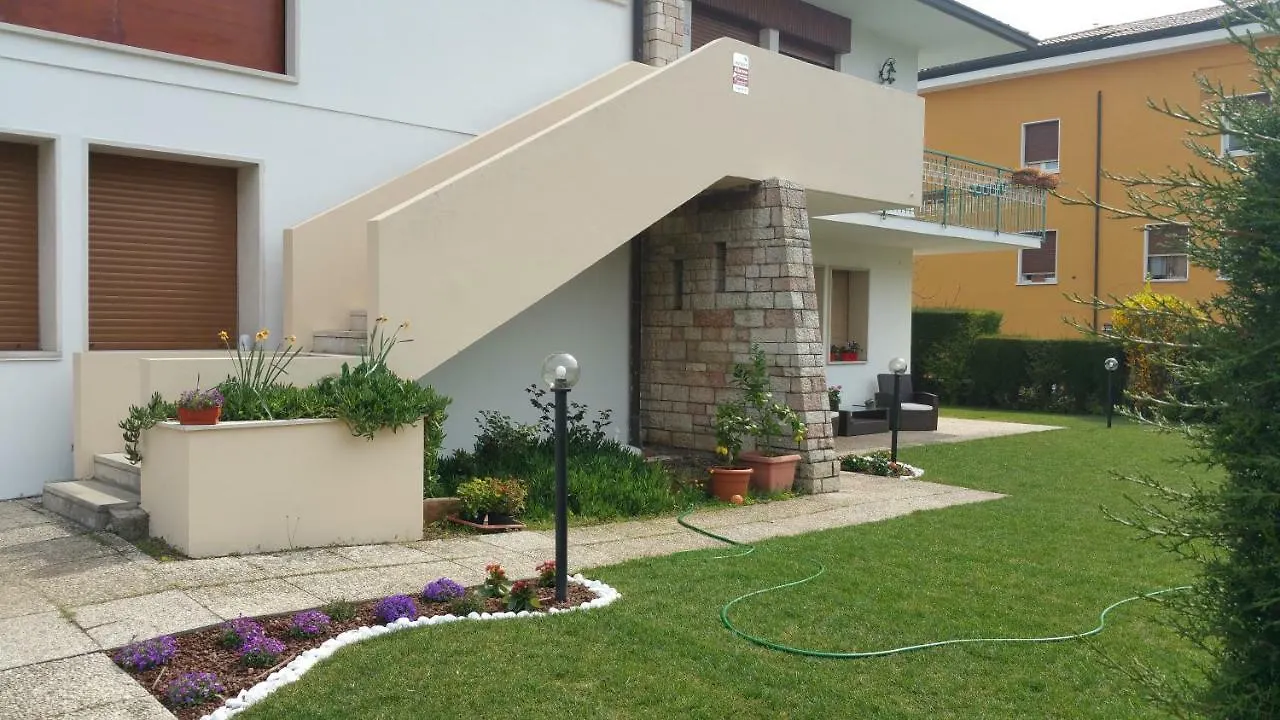 ** Frühstückspension Il Sole E La Luna B&B In Garda Garda  Italien