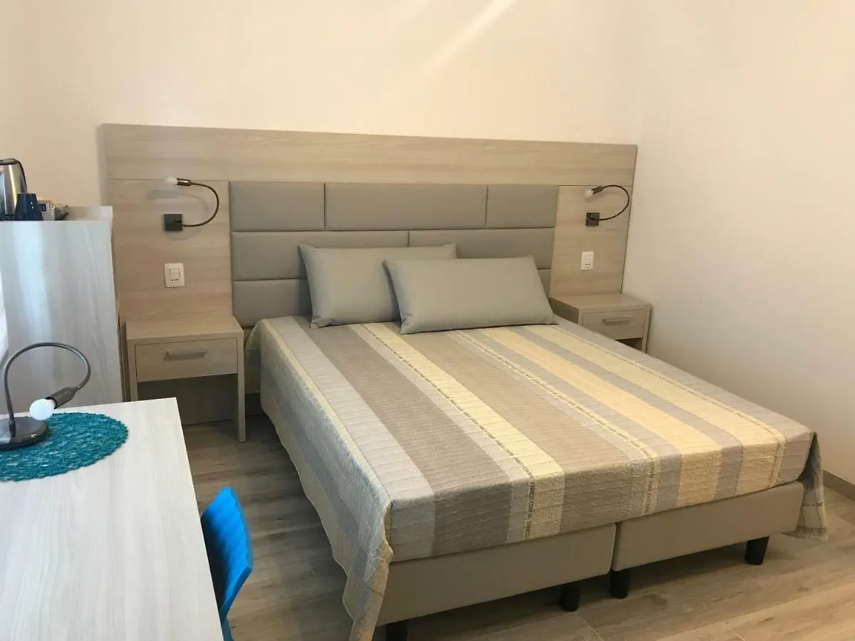 Bed & Breakfast Il Sole E La Luna B&B In Garda