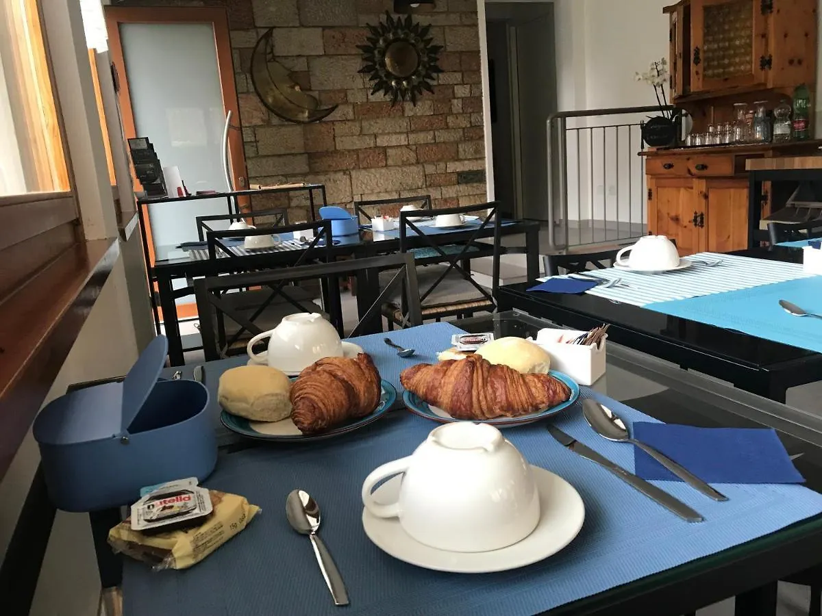 Il Sole E La Luna B&B In Garda 住宿加早餐酒店 加尔达